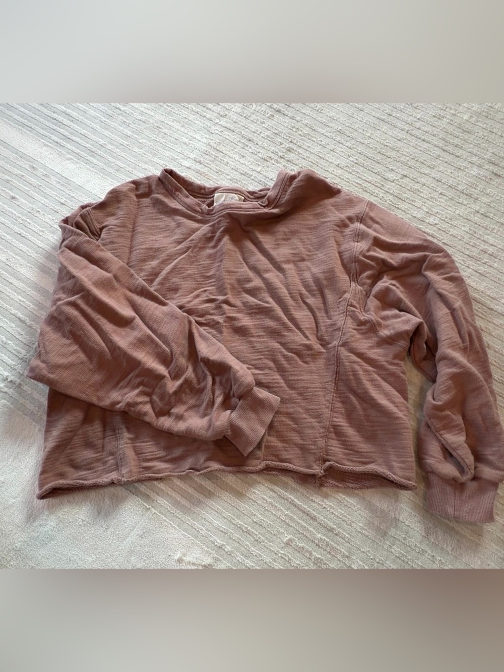 universal thread cropped long sleeve